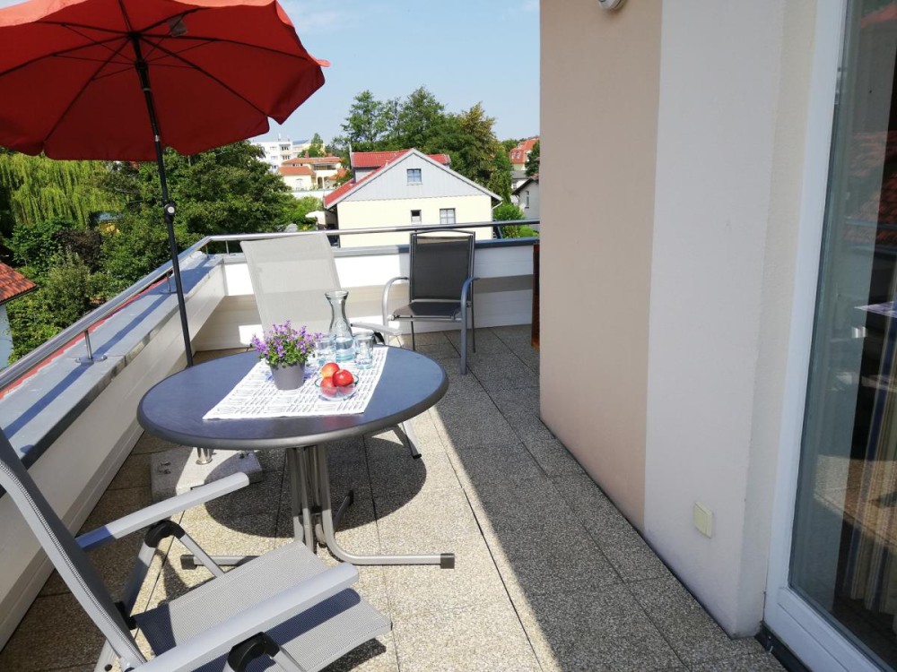 möblierte Dachterrasse