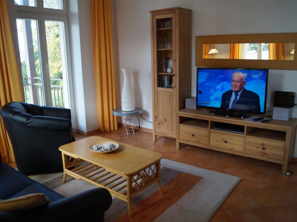 schönes Sofa im Wohnbereich