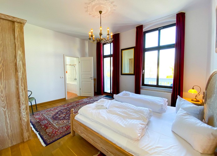 Schlafzimmer I mit Bad en suite