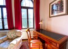 Schlafzimmer III mit Sekretär